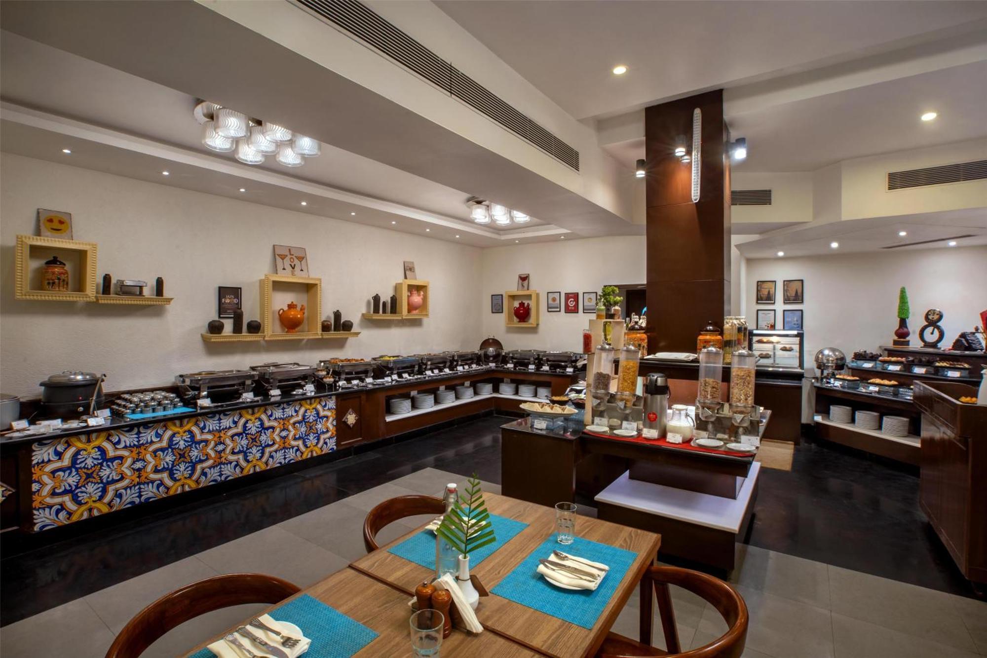 Radisson Goa 칸돌림 외부 사진