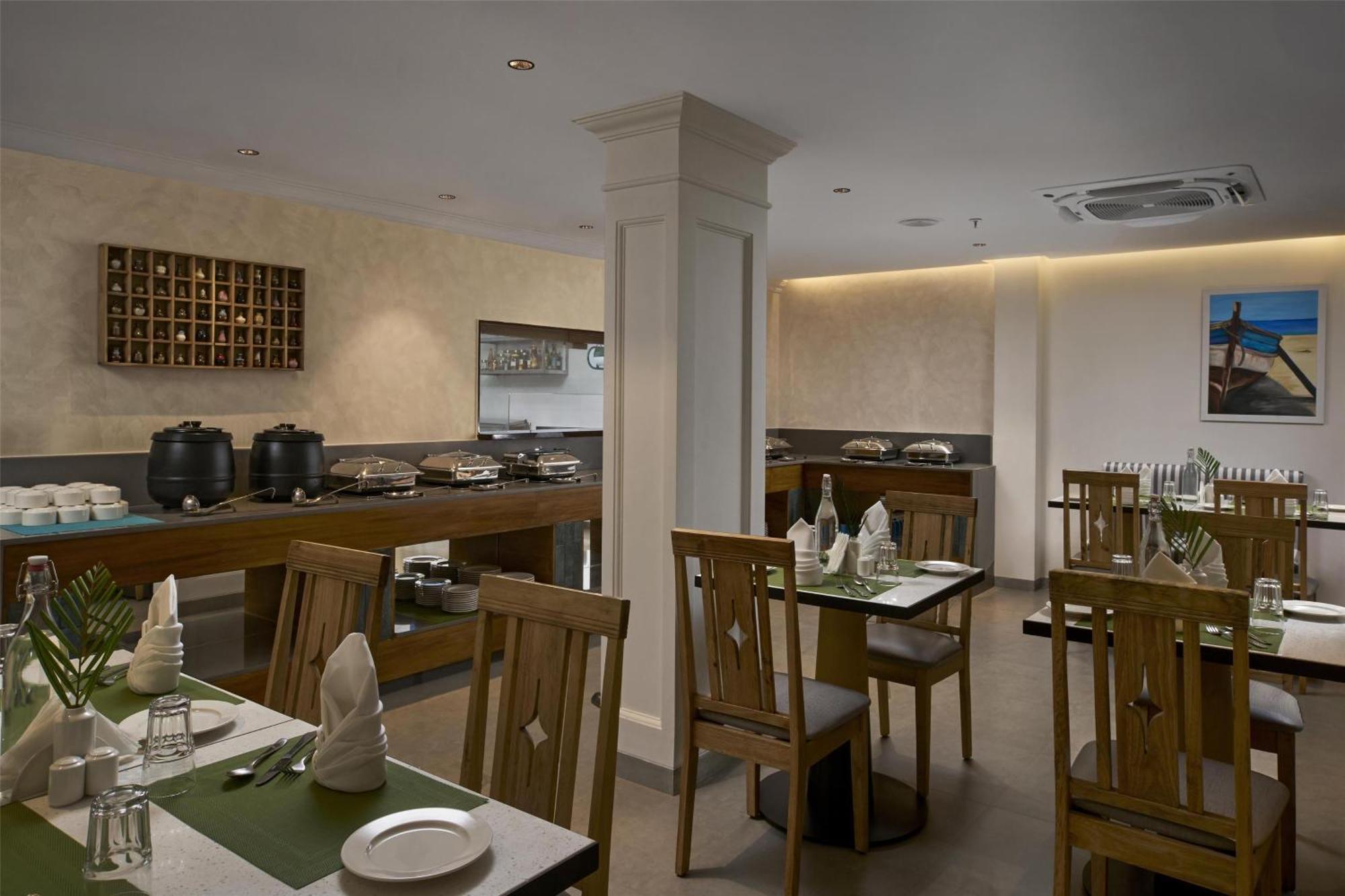 Radisson Goa 칸돌림 외부 사진